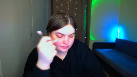 Eva online show from November 14, 2025, 1:10 pm