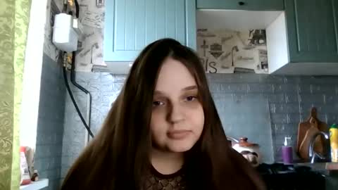 emma_emmochka online show from March 18, 2026, 9:01 am