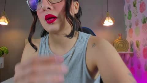 E M M A online show from April 10, 2026, 2:39 am