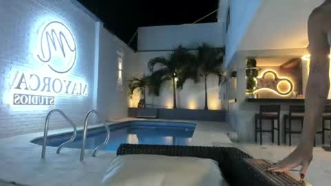 Snapshot of emma_jhoons chatting on July 12, 2026, 3:30 am emma_jhoons online show from July 12, 2026, 3:30 am