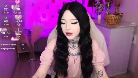 emma_kirks online show from July 4, 2026, 12:44 pm