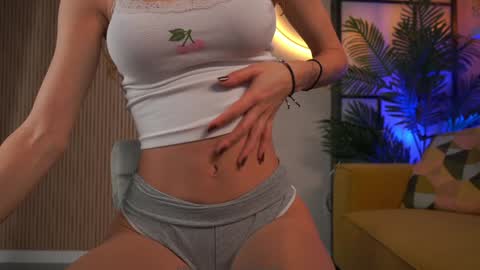    online show from October 31, 2025, 3:29 am