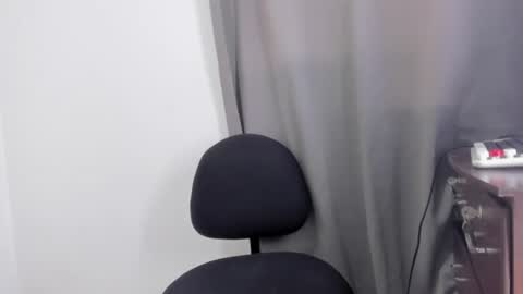 Snapshot of emma_lean chatting on July 18, 2026, 8:12 pm whises lits online show from July 18, 2026, 8:12 pm