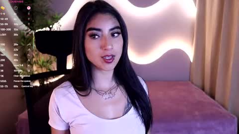 Snapshot of emma_lirys chatting on May 11, 2026, 10:40 pm Emma online show from May 11, 2026, 10:40 pm