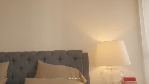 emma_lu1 online show from March 14, 2026, 9:31 pm