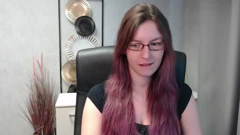 emma online show from December 2, 2024, 10:07 am