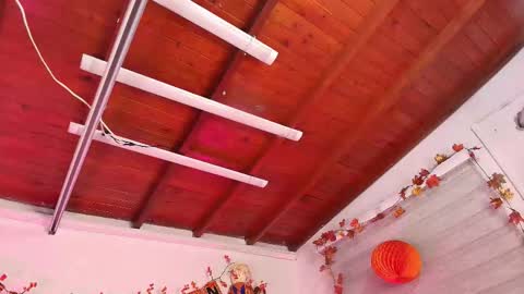 Snapshot of emma_madison_ chatting on October 21, 2025, 12:06 pm emma online show from October 21, 2025, 12:06 pm