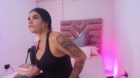 Snapshot of emma_madison_ chatting on November 10, 2025, 11:53 am emma online show from November 10, 2025, 11:53 am