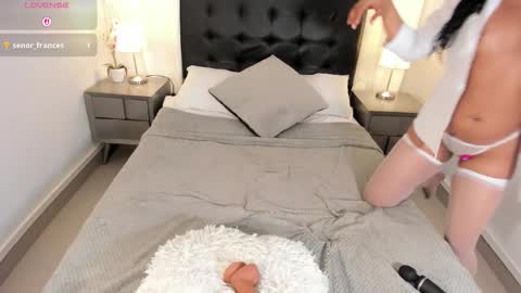 Im Emma online show from December 3, 2025, 7:12 pm