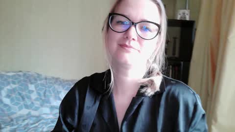 emma_misty_ online show from October 21, 2025, 7:53 am