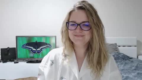 emma_misty_ online show from February 23, 2026, 5:43 pm