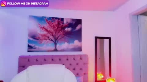 Snapshot of emma_monserratt chatting on September 23, 2025, 8:01 pm Emma Monserratt online show from September 23, 2025, 8:01 pm