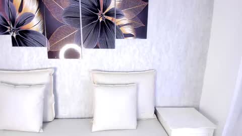 Emma Morgann online show from December 6, 2024, 11:33 am