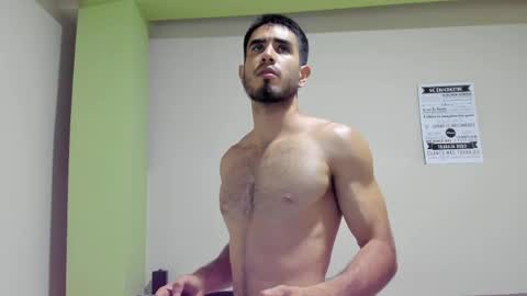 Snapshot of emma_muscle_ chatting on May 26, 2026, 11:34 pm emma online show from May 26, 2026, 11:34 pm