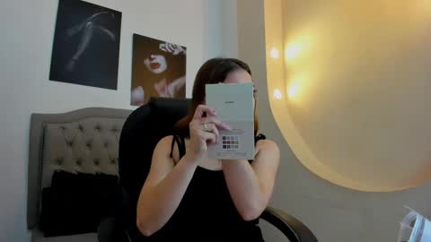 emma online show from September 23, 2025, 3:53 am
