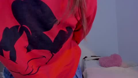 Emma   online show from December 14, 2024, 9:40 am