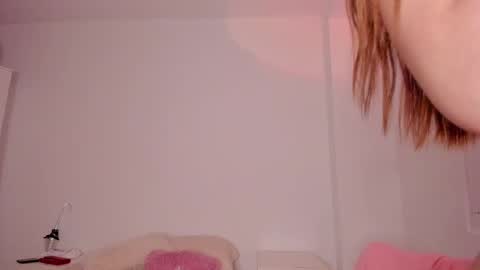 Emma   online show from February 28, 2025, 3:59 pm