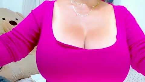 emma_saenzz online show from December 22, 2025, 3:36 am