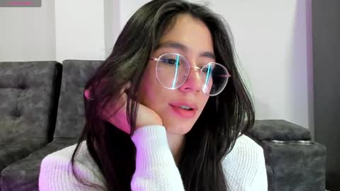 Snapshot of emma_sandovaal chatting on January 29, 2025, 1:48 am Emma online show from January 29, 2025, 1:48 am