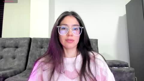 Snapshot of emma_sandovaal chatting on February 3, 2026, 4:54 am Emma online show from February 3, 2026, 4:54 am