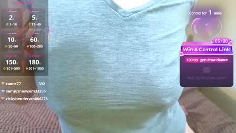 Snapshot of emma_stardust_ chatting on February 17, 2025, 7:37 am Emma-milky-tits online show from February 17, 2025, 7:37 am