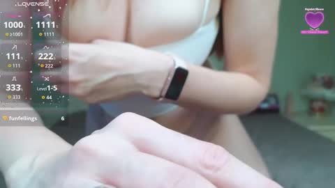 Snapshot of emma_stardust_ chatting on February 27, 2026, 4:01 am Emma-milky-tits online show from February 27, 2026, 4:01 am