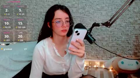 Emma  online show from January 12, 2025, 6:06 am