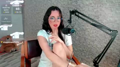 Emma  online show from June 26, 2026, 3:00 am