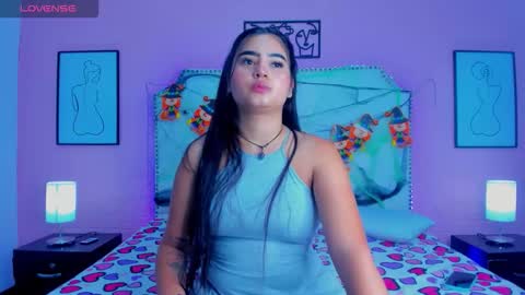 emma_whitee_ online show from October 26, 2025, 12:55 pm
