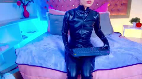 neko  online show from November 10, 2025, 8:30 pm