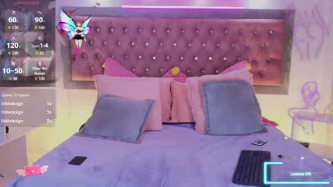 neko  online show from November 18, 2025, 8:35 pm