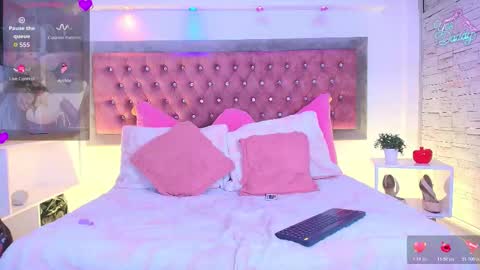 neko  online show from January 7, 2026, 8:33 pm