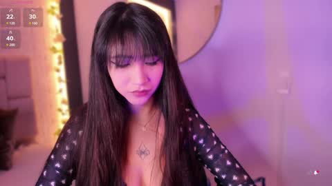 emma_woods__ online show from December 2, 2024, 12:18 pm
