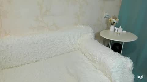 Emma 31487 online show from February 2, 2025, 5:04 pm