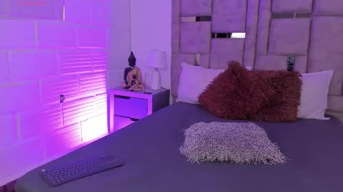 emma becket online show from December 5, 2025, 3:48 am