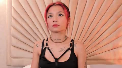           online show from November 5, 2025, 12:16 pm