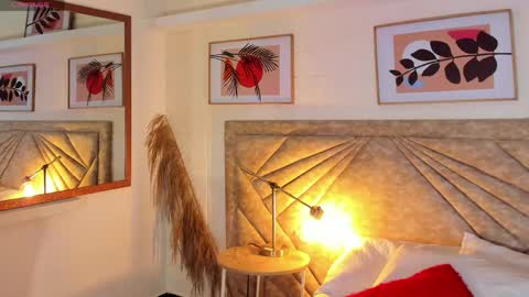           online show from April 18, 2026, 7:40 pm