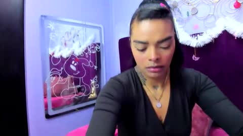 emmaebony_ online show from December 20, 2025, 10:22 am