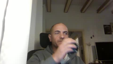 Snapshot of emmagold123 chatting on December 19, 2024, 4:34 am Ariel online show from December 19, 2024, 4:34 am