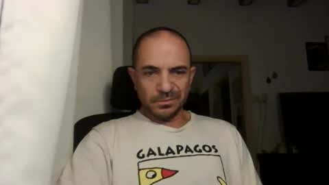 Snapshot of emmagold123 chatting on December 24, 2024, 4:44 am Ariel online show from December 24, 2024, 4:44 am