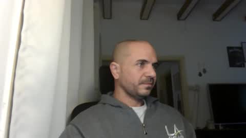 Snapshot of emmagold123 chatting on December 28, 2024, 7:55 am Ariel online show from December 28, 2024, 7:55 am