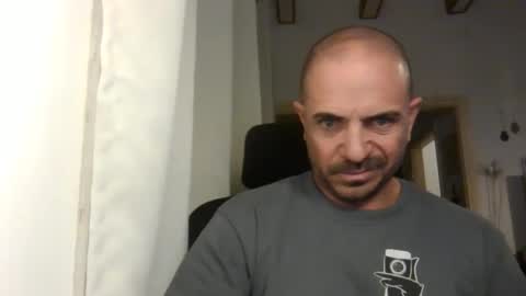 Snapshot of emmagold123 chatting on January 28, 2025, 8:36 pm Ariel online show from January 28, 2025, 8:36 pm