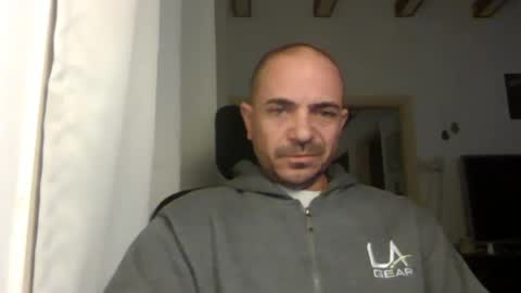 Snapshot of emmagold123 chatting on February 17, 2025, 4:31 am Ariel online show from February 17, 2025, 4:31 am