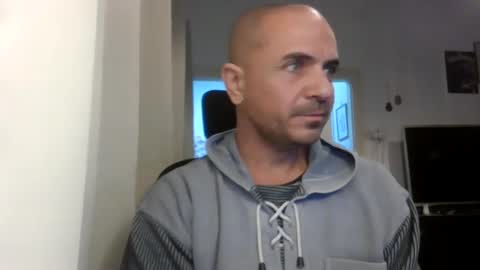 Snapshot of emmagold123 chatting on February 22, 2025, 6:08 pm Ariel online show from February 22, 2025, 6:08 pm