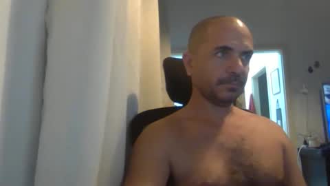 Snapshot of emmagold123 chatting on September 20, 2025, 8:10 pm Ariel online show from September 20, 2025, 8:10 pm