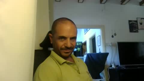 Snapshot of emmagold123 chatting on October 1, 2025, 10:10 am Ariel online show from October 1, 2025, 10:10 am