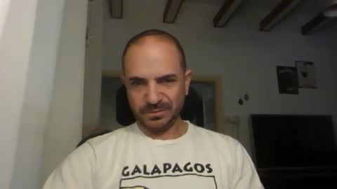 Snapshot of emmagold123 chatting on October 3, 2025, 4:09 am Ariel online show from October 3, 2025, 4:09 am