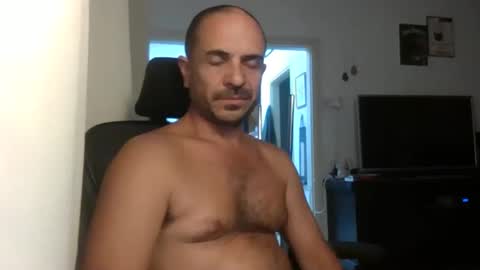 Snapshot of emmagold123 chatting on October 3, 2025, 8:17 pm Ariel online show from October 3, 2025, 8:17 pm