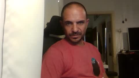 Snapshot of emmagold123 chatting on October 4, 2025, 8:40 pm Ariel online show from October 4, 2025, 8:40 pm