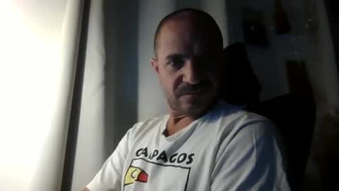 Snapshot of emmagold123 chatting on October 19, 2025, 4:24 am Ariel online show from October 19, 2025, 4:24 am